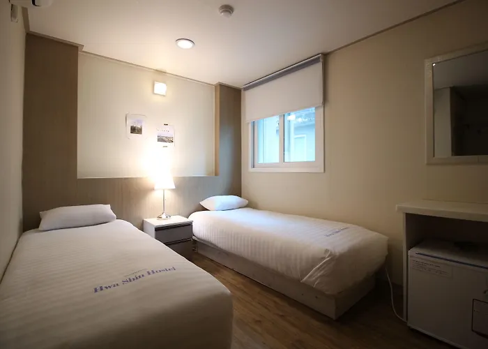 Dongdaemun Hwashin Hostal *
