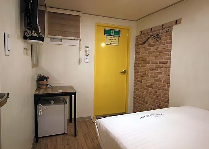 Hostal Dongdaemun Hwashin Seúl