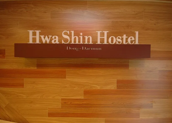 Dongdaemun Hwashin Hostal *