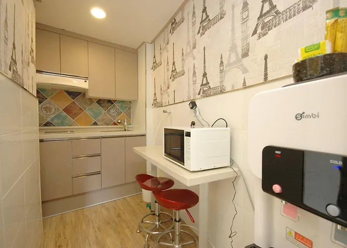 Dongdaemun Hwashin Hostal *